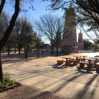 Wat Buddharatanaram Meditation Center / Wat  Keller